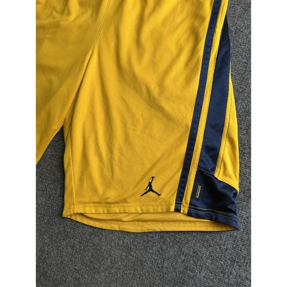 Mens Jordan Cal Golden Bears Basketball Mesh Shorts Yellow Blue, Size L